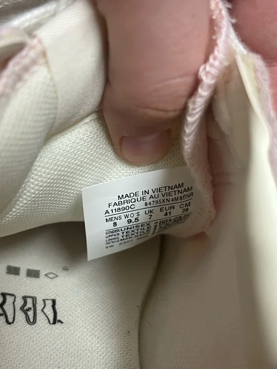 Converse - Picture 6 of 7